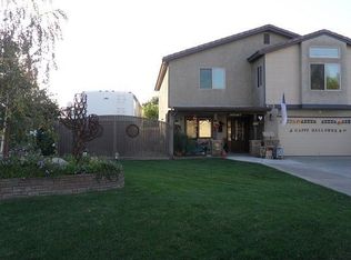 27613 Buckskin Dr, Castaic, CA 91384