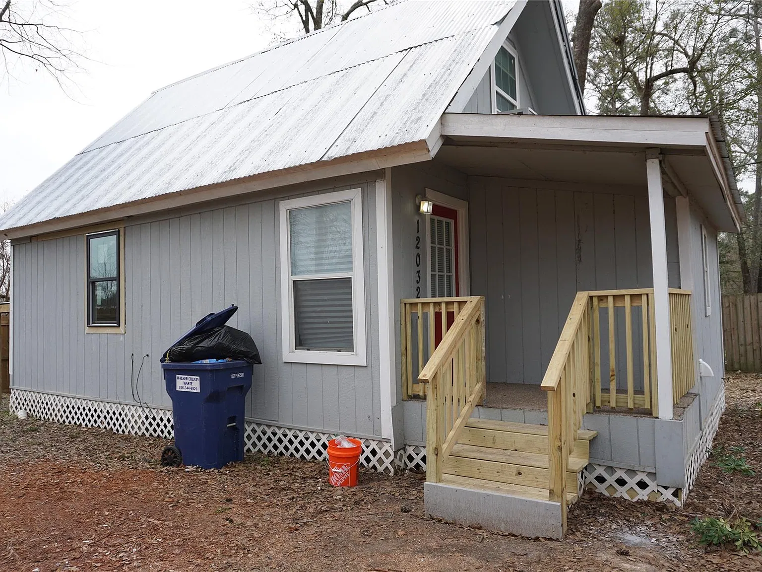 2 bed, 1.0 bath, $1,195 — Photo 4