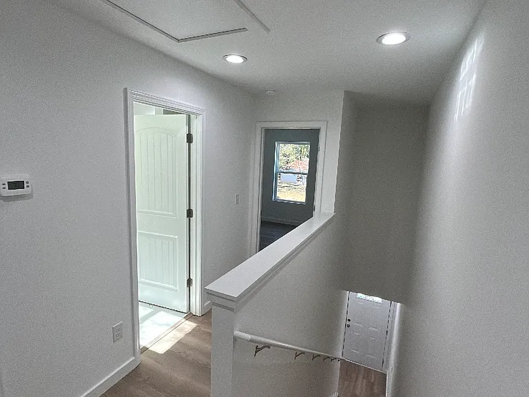 401 Morgan St #B — Photo 11