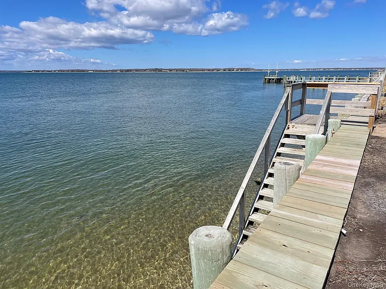 59 Peconic Ave — Photo 20