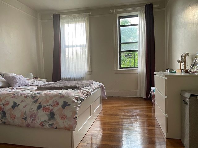 2nd image of 30-79 33rd St #D3