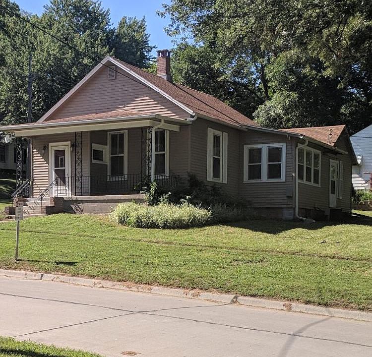 1st image of 112 W 19th Ave