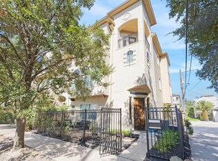 320 Snover St, Houston, TX 77007