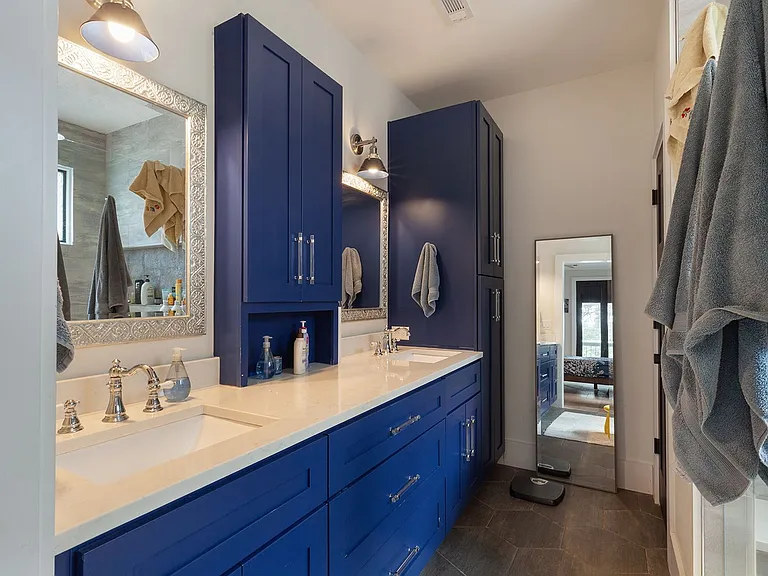 702 Grant Ter SE — Photo 30