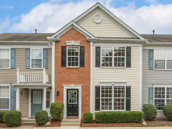 8143 Rhiannon Rd, Raleigh, NC 27613