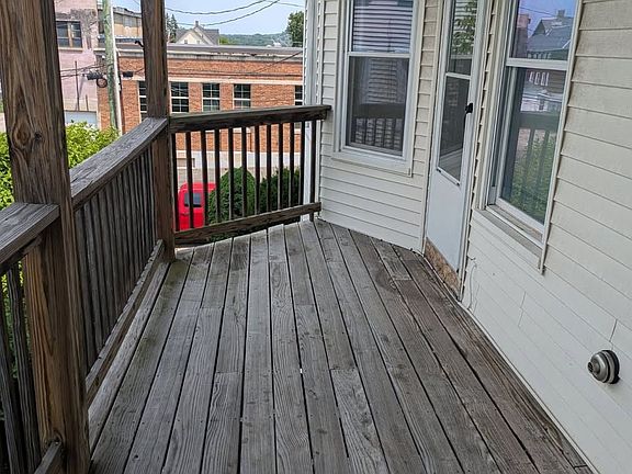 3rd image of 637-639 Harvard St #2-A