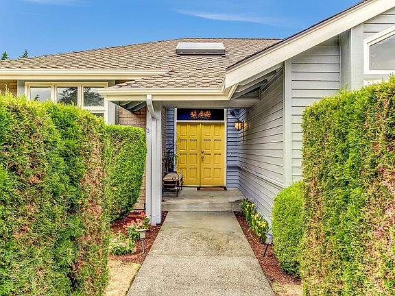 3rd image of 13811 SE 64th St