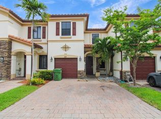 9077 W 33rd Ave, Hialeah, FL 33018