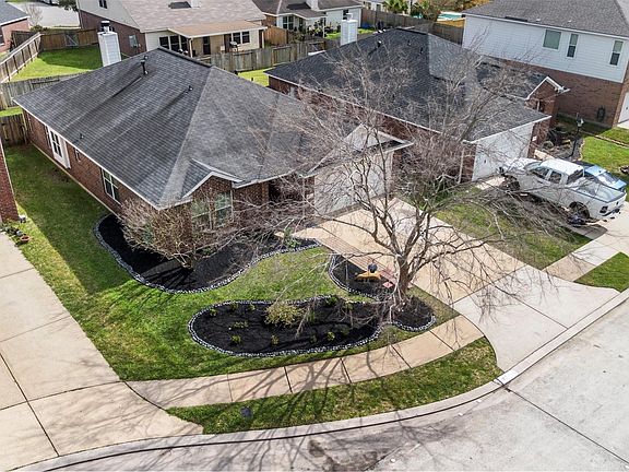 3rd image of 17914 Platinum Springs Drive