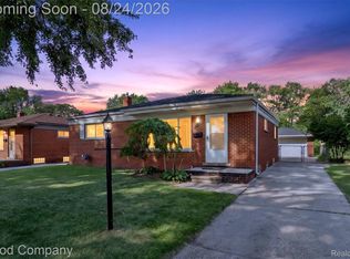 29535 Milton Ave, Madison Heights, MI 48071