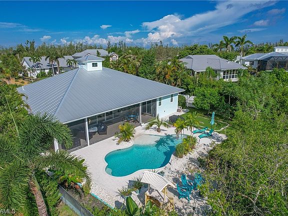 3rd image of 14390 Tamarac Dr