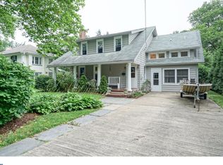 7 Church St, Beverly, NJ 08010