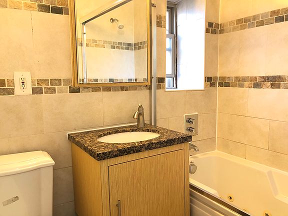5th image of 36 Duncan Ave #64E