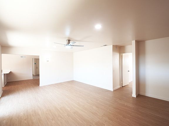 5th image of 10481 Bedfont Cir