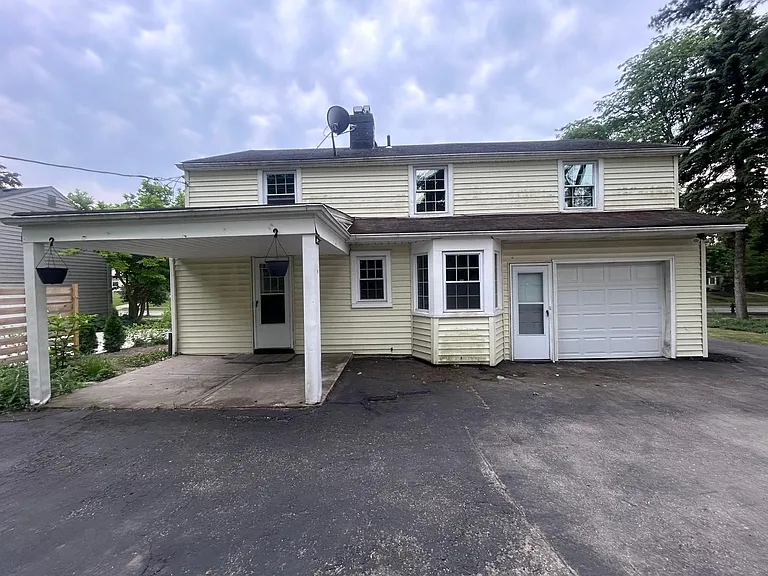 20825 Farnsleigh Rd — Photo 19