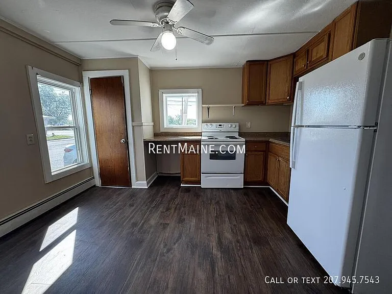 172 College Ave #5 — Photo 2
