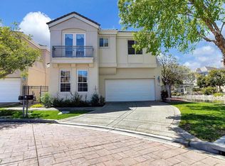 2 Mandalay Ct, Redwood City, CA 94065
