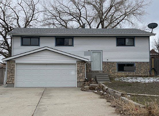 1st image of 821 Big Horn Dr