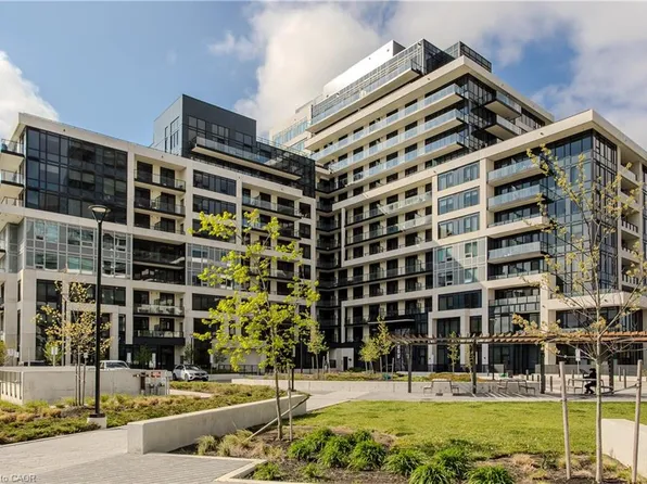 3200 William Coltson Ave #406, Oakville, ON L6H 7W6