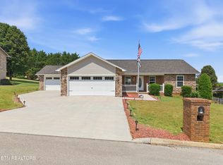 529 Hills Gate Cir, Seymour, TN 37865