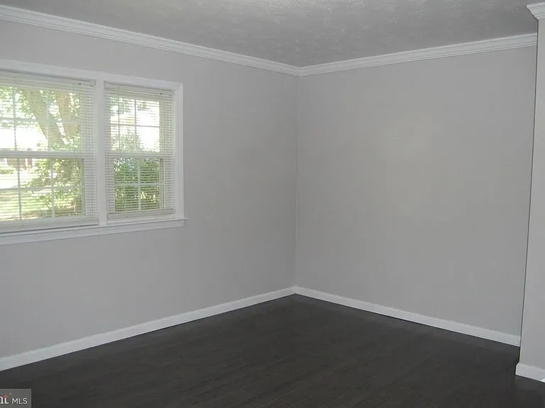 9009 Orange Hunt Ln — Photo 5