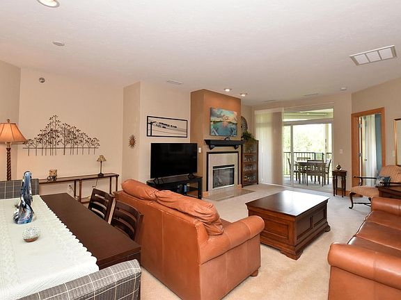 4th image of N74W13737 Appleton AVENUE #316