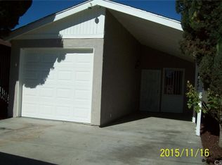 2425 E 114th St, Los Angeles, CA 90059