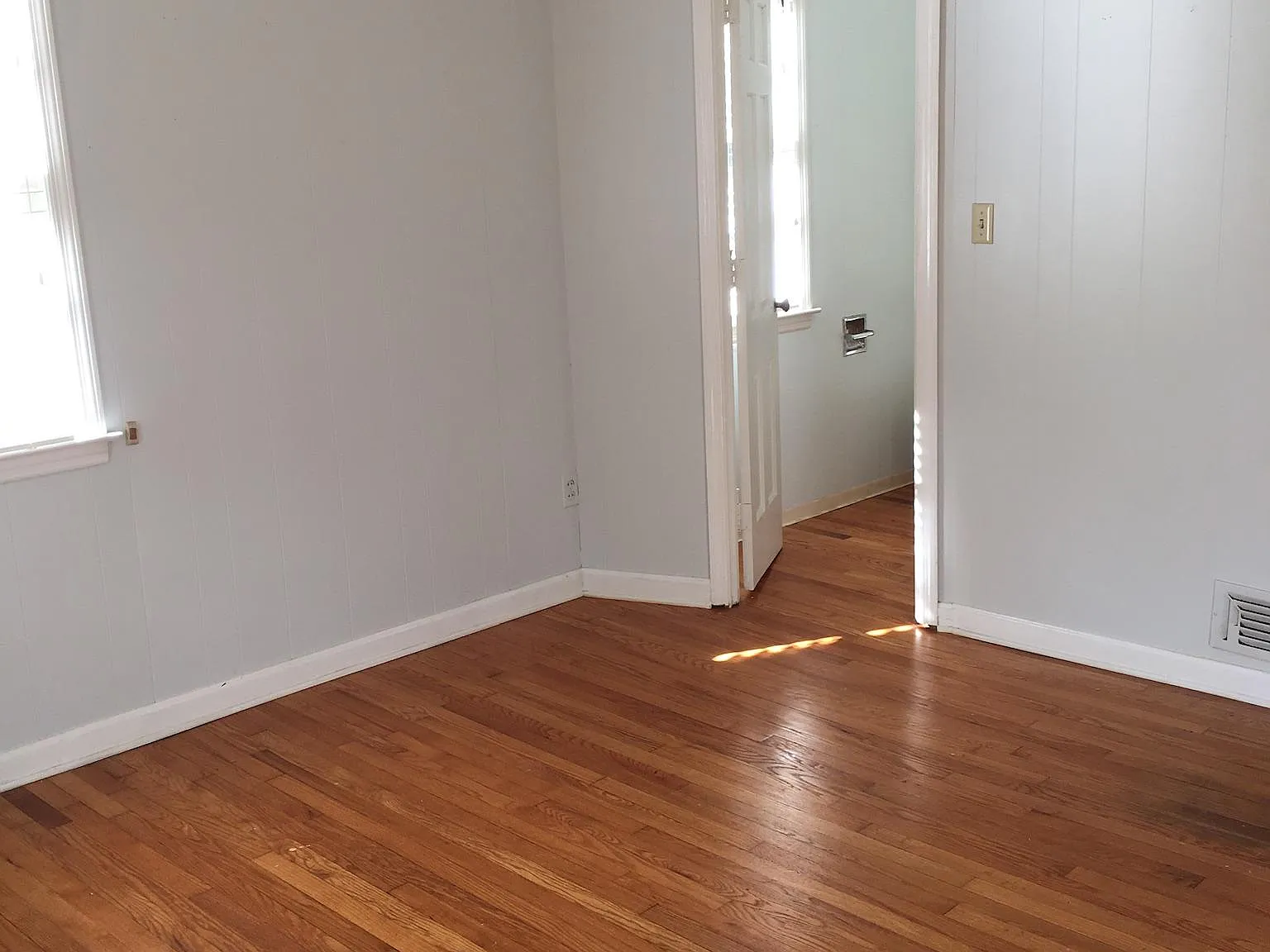 3 bed, 2582 sqft, $1,850 — Photo 4