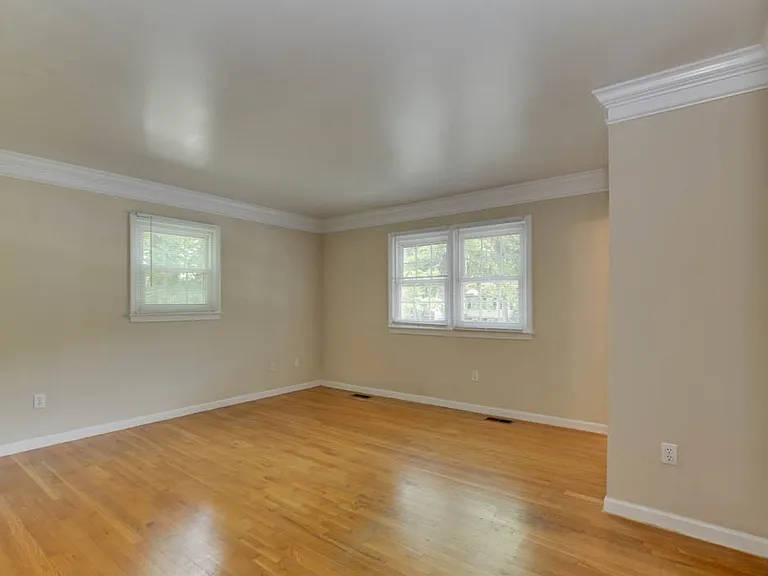 318 Powhatan Dr — Photo 33