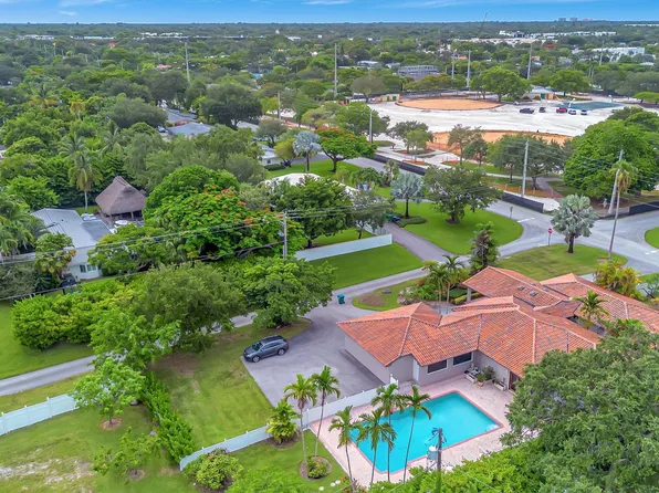 9980 SW 83rd Avenue, Miami, FL 33156