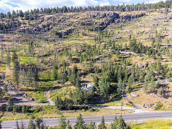 3rd image of 6090 Highway 33 E