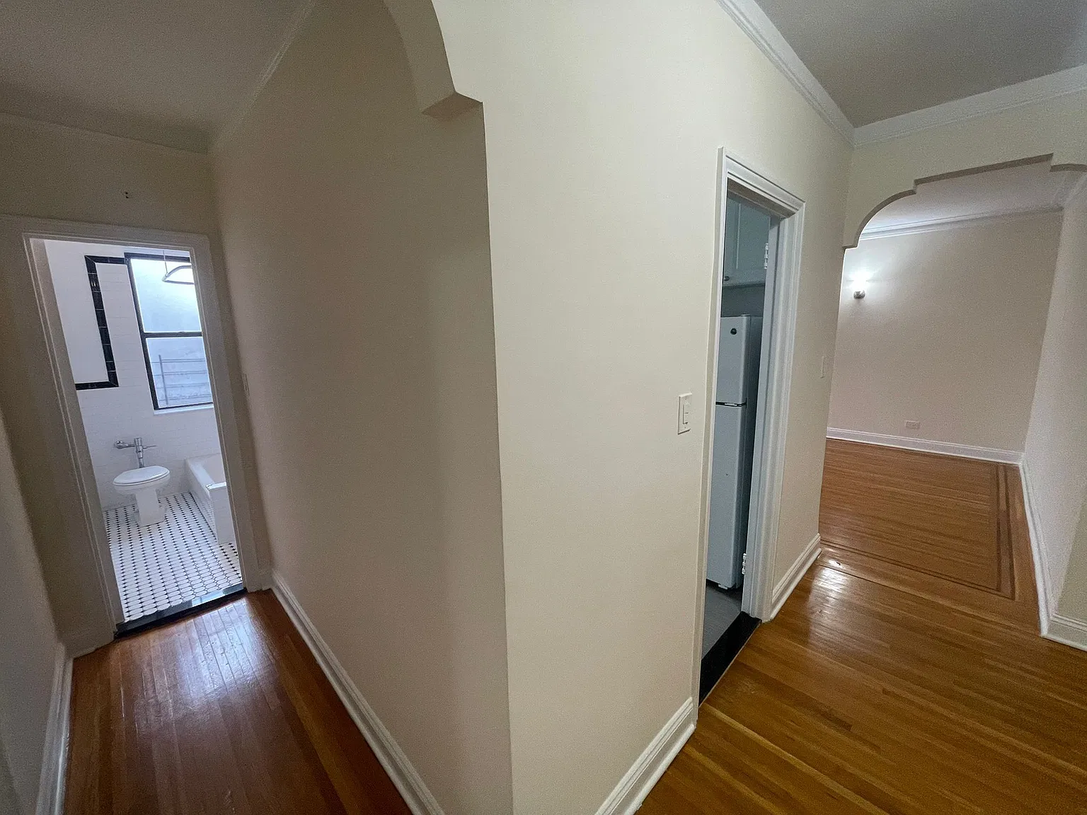 1 bed, 875 sqft, $2,350 — Photo 2