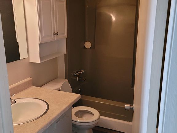 5th image of 2789 Erna Dr APT 3