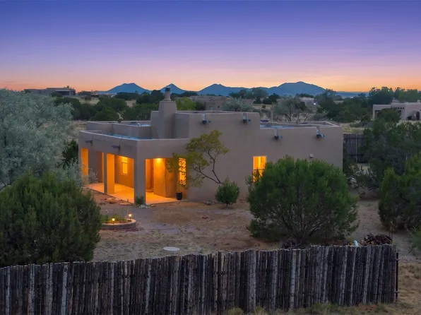 7 Gaviota Rd, Santa Fe, NM 87508