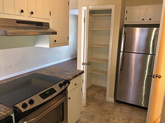 3rd image of 106 Scales Pl APT B3