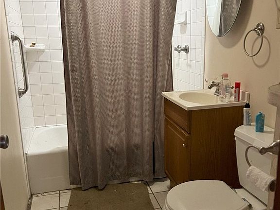 5th image of 901 Fryer St
