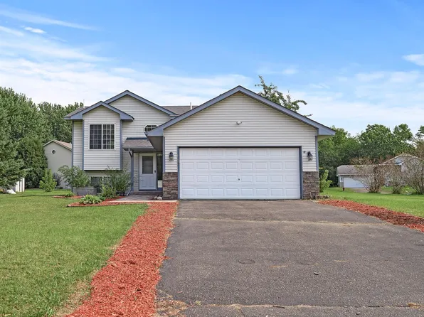 30791 Marigold Ln, Lindstrom, MN 55045