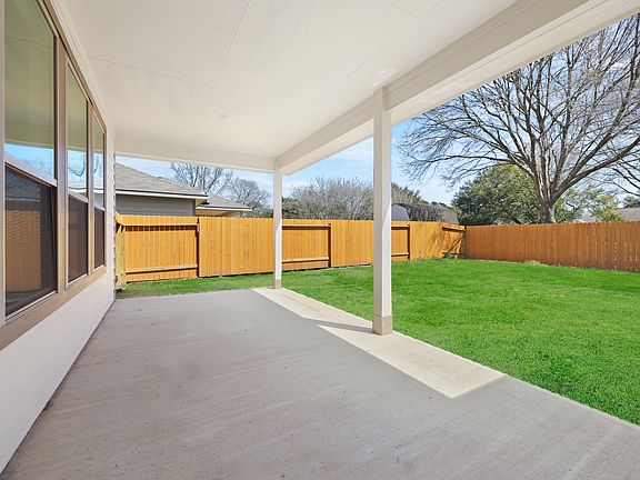 2nd image of 612 Danielle St