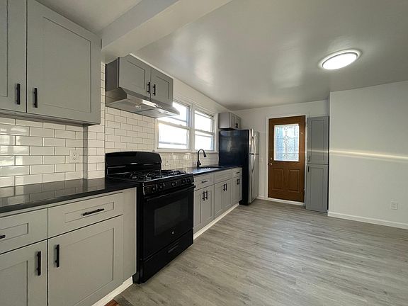 2nd image of 42 Lake Ave Floor 3