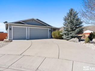 17740 Smoketree Ct, Reno, NV 89508