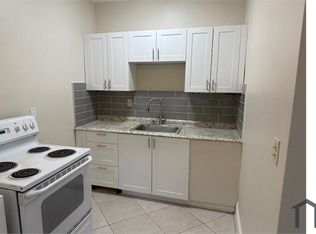 2215 NE 172nd St APT 2, North Miami Beach, FL 33160