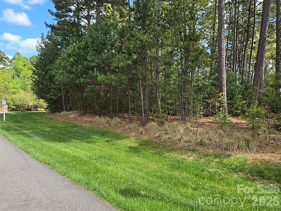 2nd image of 137 Heron Bay Dr #1-B