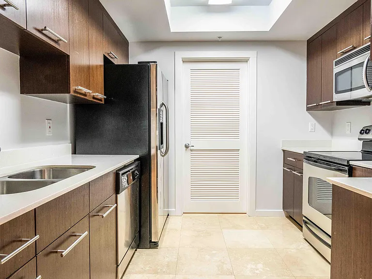 300 Majorca Ave #Penthouse 403 — Photo 15