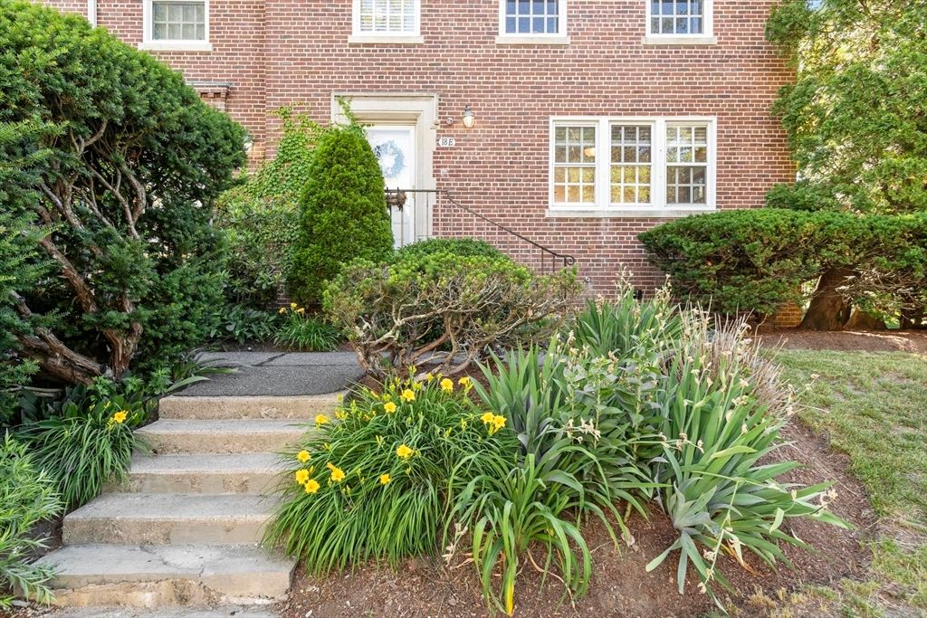 18 Bates St APT E, Devens, MA - View 2