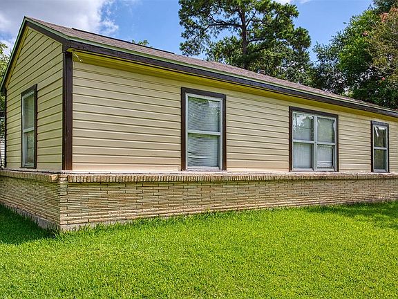 5th image of 1007 Westmont Dr