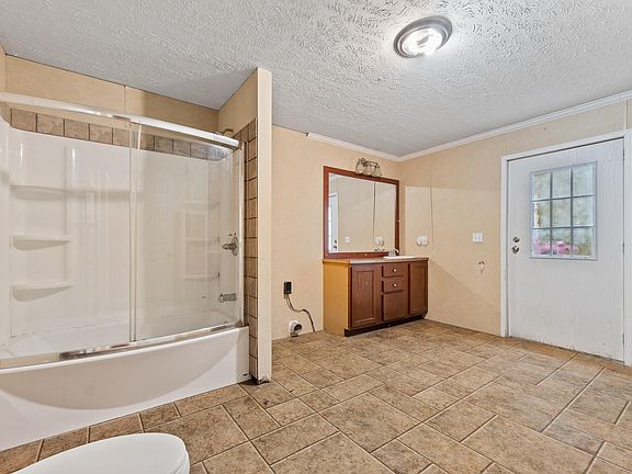 3rd image of 25 Price Petry Dr
