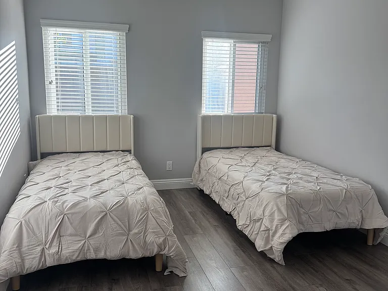 6015 Varna Ave — Photo 13