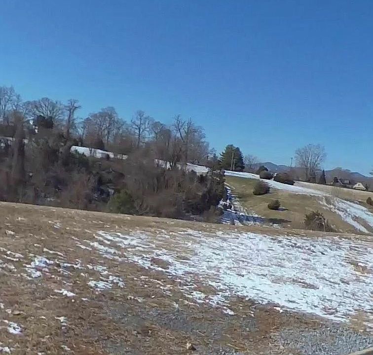 2nd image of 428 Preserve Dr