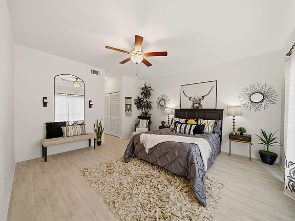 5th image of 2100 Tanglewilde St APT 750