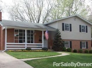 9817 Belhaven Rd, Bethesda, MD 20817